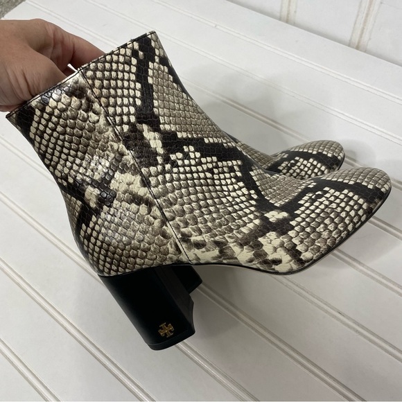 Tory Burch Brooke Bootie in Stamped Snake Print Size 5 374 - Picture 2 of 9